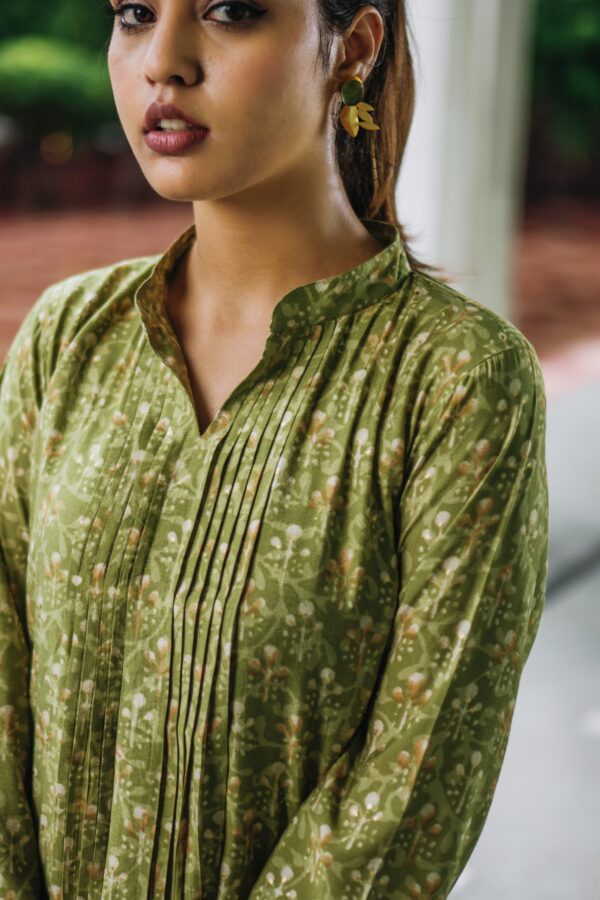 Olive Green Muslin Co-Ord Set - Image 3