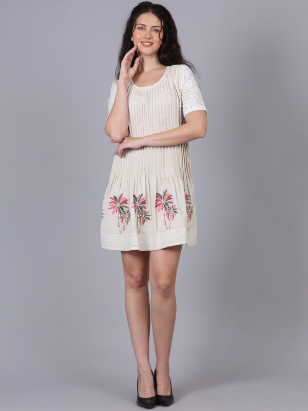 Off White Pleated Dress With Palm Embroidery - Image 3